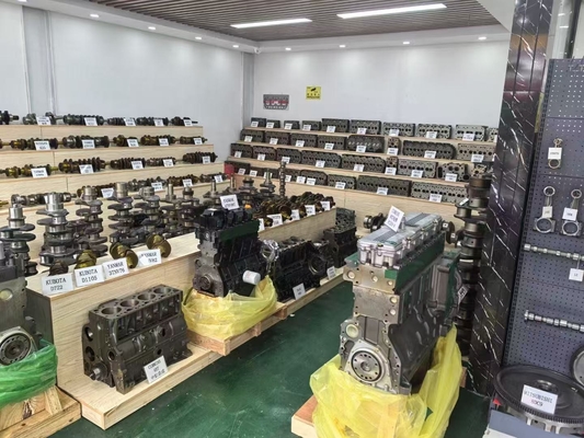 kupować C7.1 Engine Spare Parts For Caterpillar Cylinder Head online manufacture
